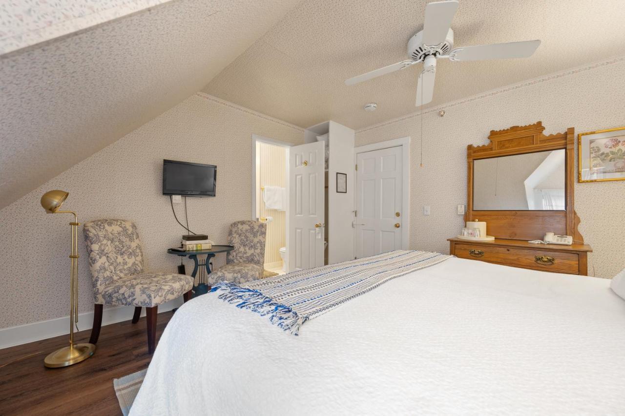 Brook Farm Inn Lenox Esterno foto