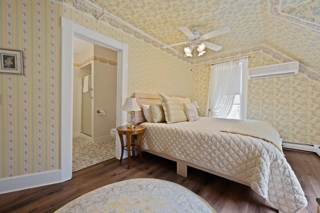 Brook Farm Inn Lenox Esterno foto