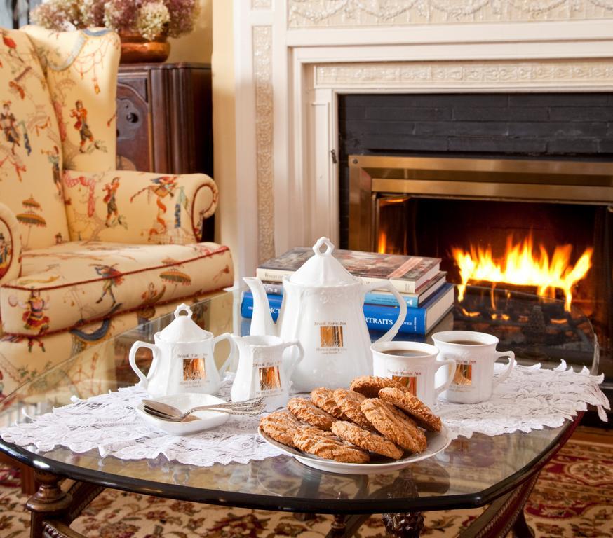 Brook Farm Inn Lenox Esterno foto