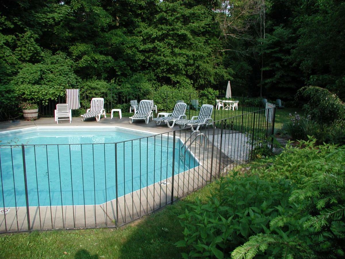 Brook Farm Inn Lenox Esterno foto